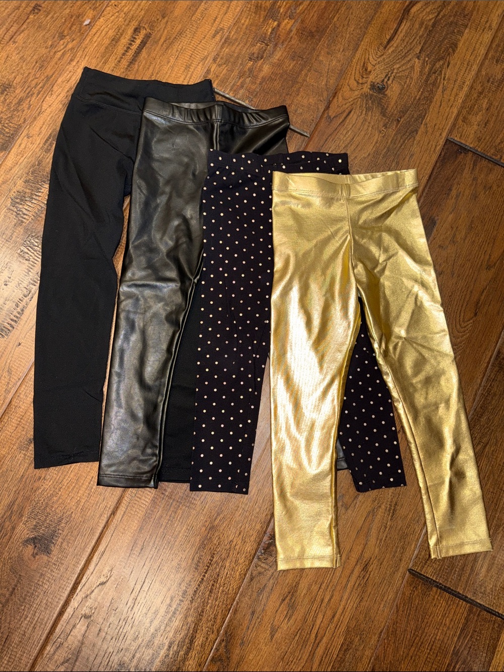 Lot of 4 GIRLS SIZE 5 Leggings. H&M. NWOT.